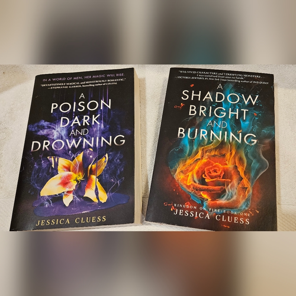 JESSICA CLUESS - GROUP OF 2 BOOKS